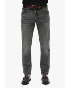 Vintage Slim Straight Jeans